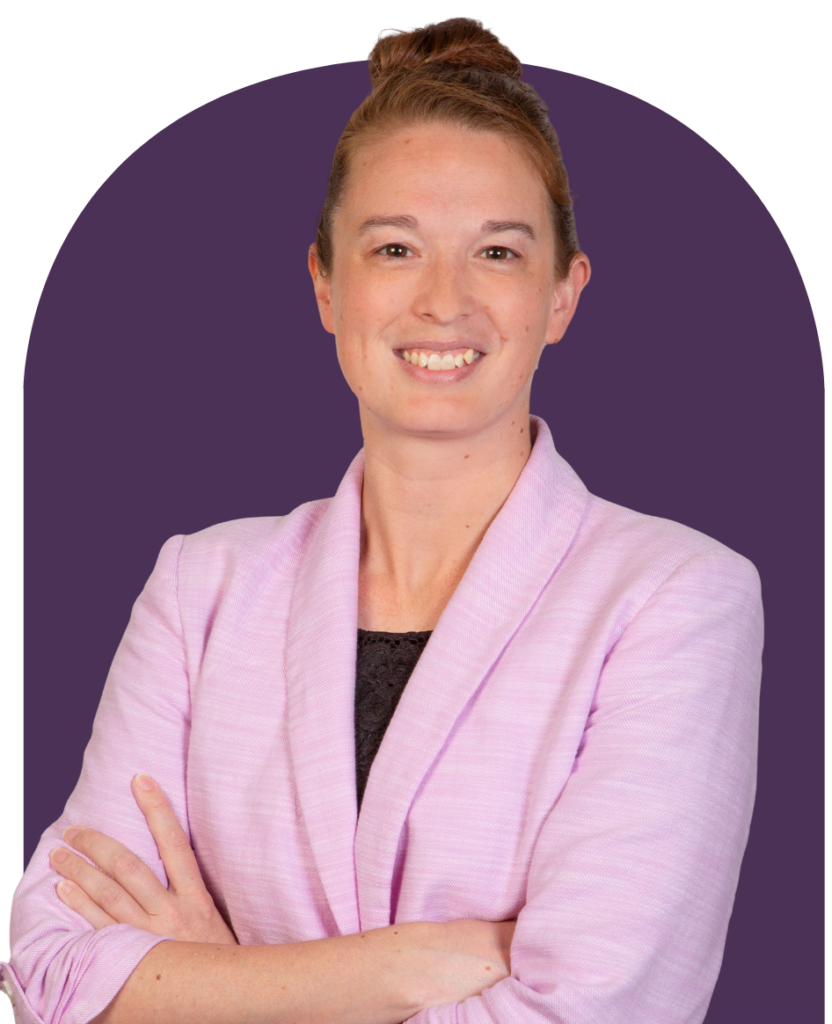 Headshot of Hannah with purple arch background